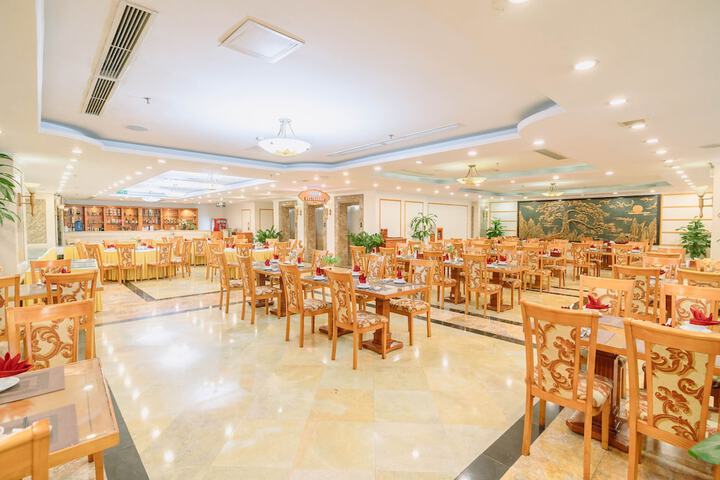 Dining 93 of 119