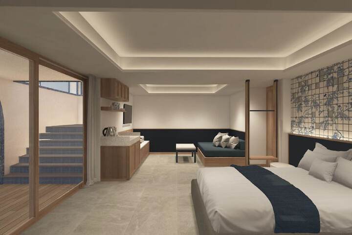 Room 15 of 32