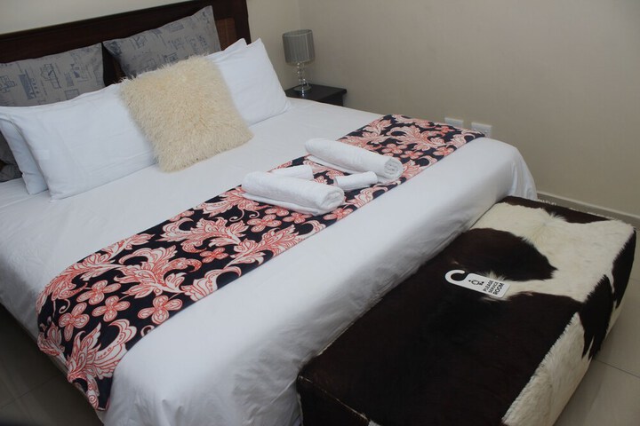 Room 12 of 15