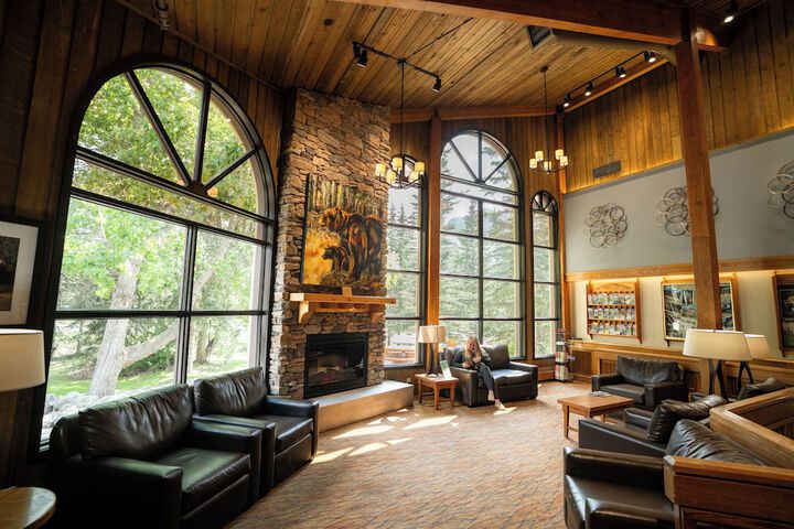 Guest Lobby