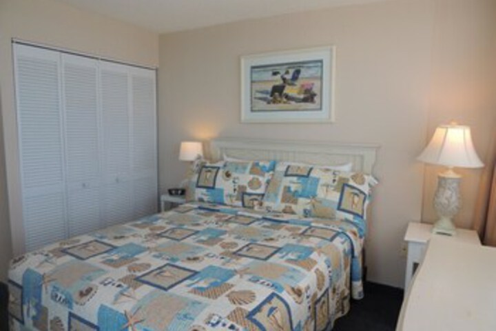 Room 40 of 48
