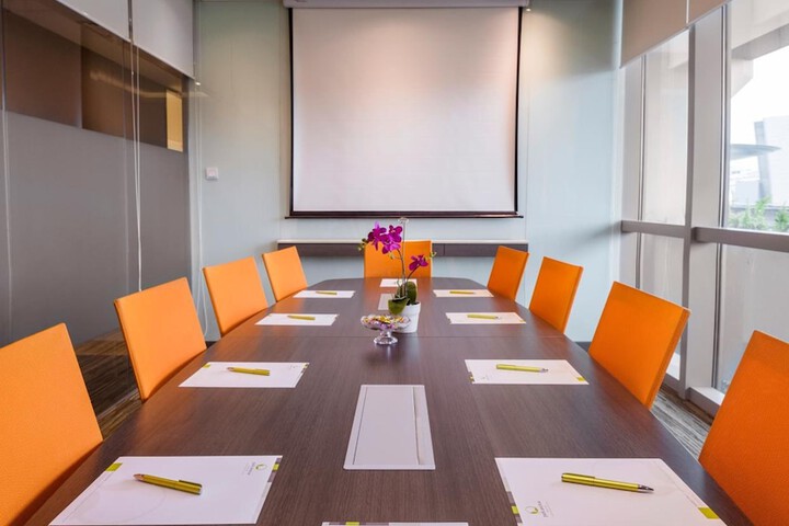 Meeting facility