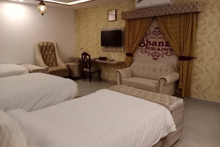 Room 22 of 27