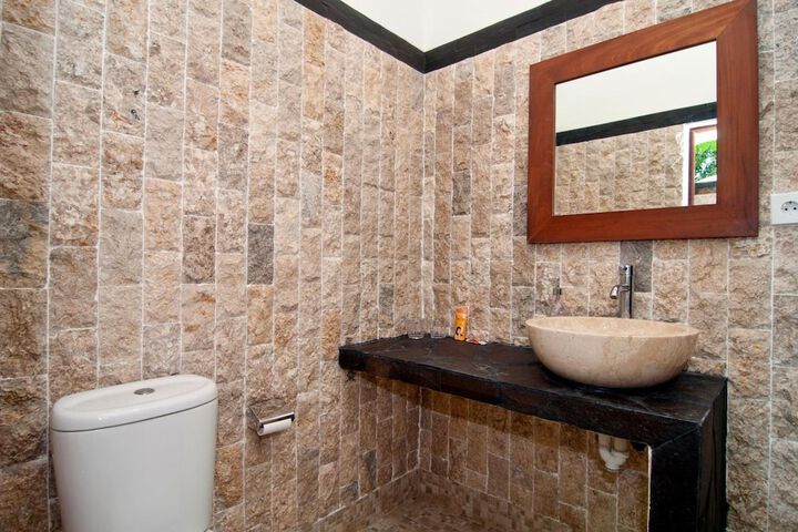 Room 15 of 24