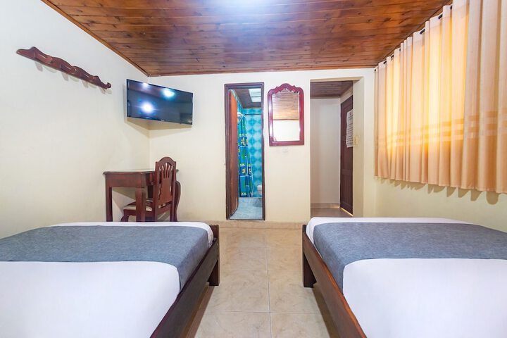 Room 13 of 30
