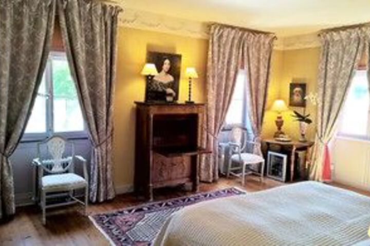 Room 25 of 65