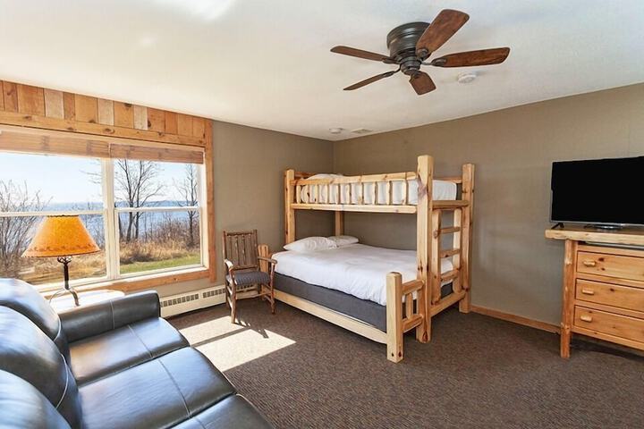 Room 25 of 57