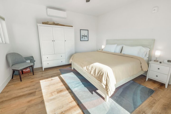 Room 3 of 71