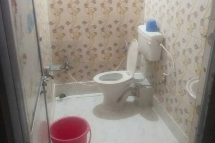 Room 14 of 19