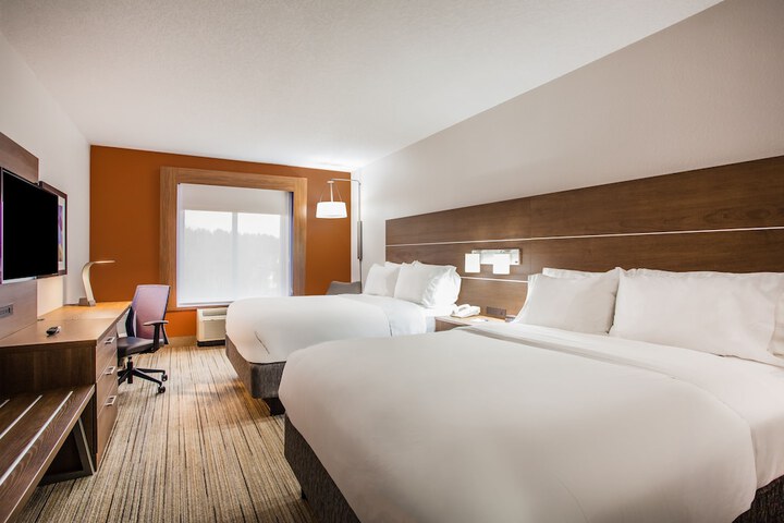 Room 3 of 38
