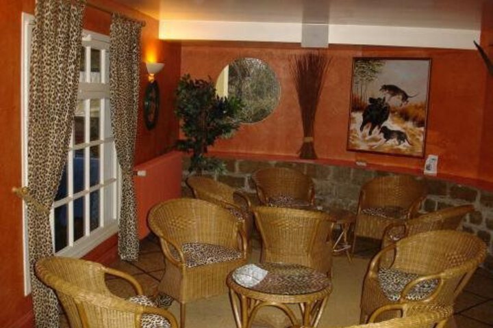 Exterior of VILLA HOTEL DU LION DOR
