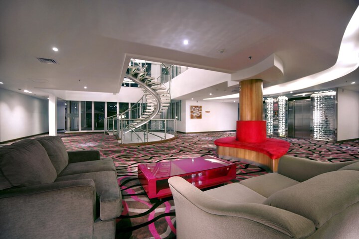 Guest Lobby