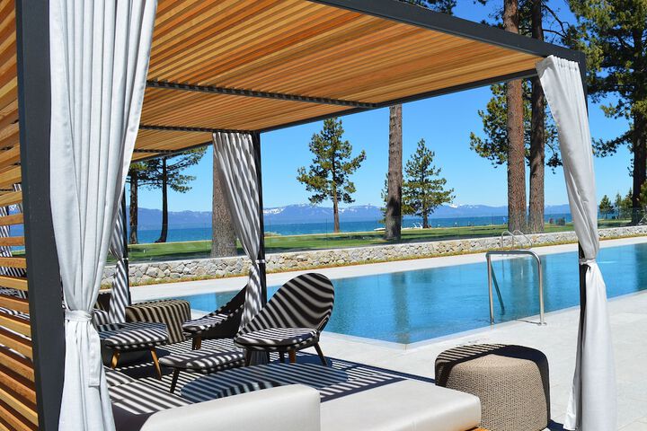 Infinity pool