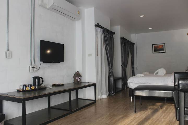 Room 53 of 138