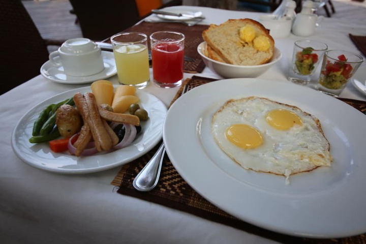 Breakfast/Coffee Service 58 of 93