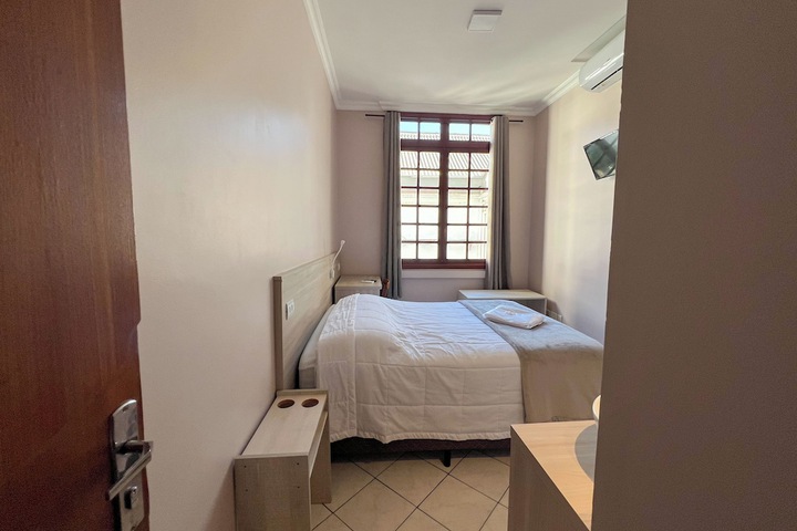 Room 105 of 206