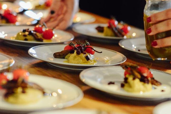 Dining 49 of 65