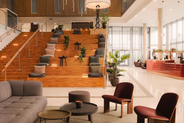 Lobby Photo