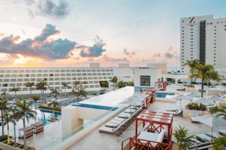Hotel 328 of 342