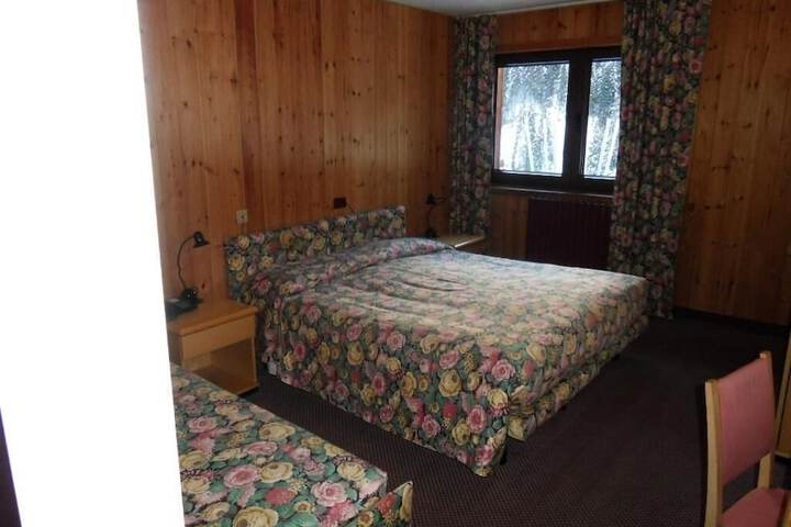 Room 21 of 52