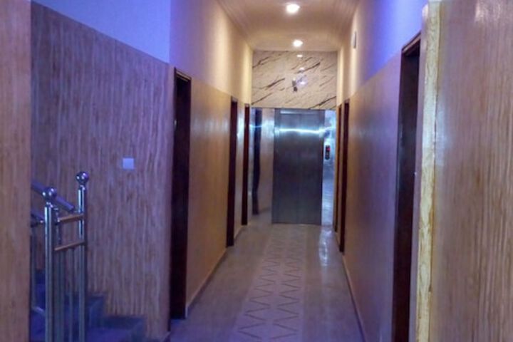 Ballroom/Hall 29 of 35