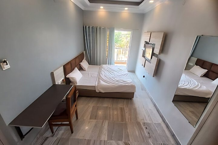 Room 7 of 29
