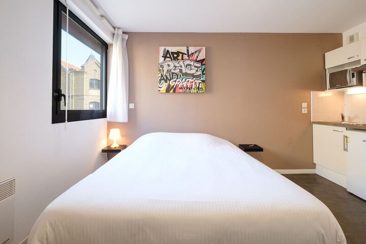 Room 18 of 91