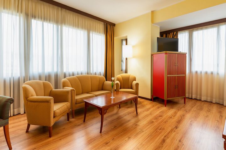 Room 22 of 50