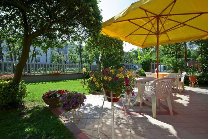 Terrace/Patio 47 of 53