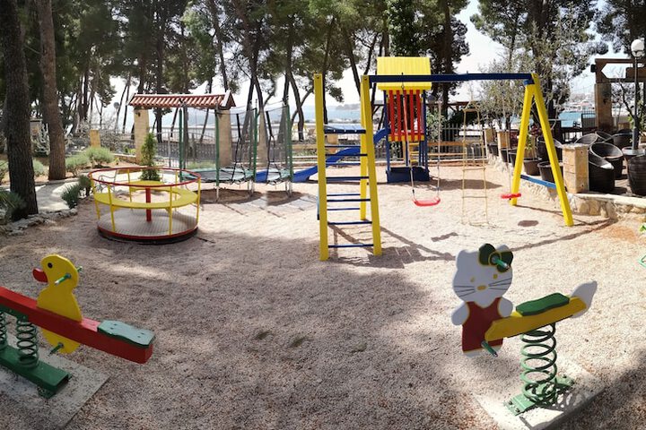 Childrens Activities 63 of 138