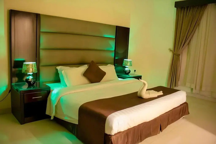 Room 3 of 9