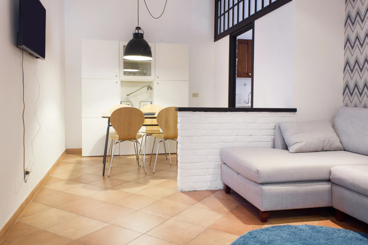 Room 3 of 10