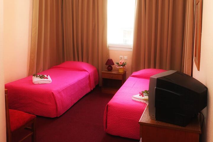 Room 10 of 54