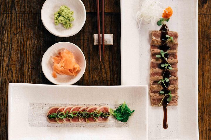 Dining 90 of 125