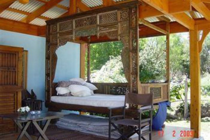 Hotel Exterior 9 of 27