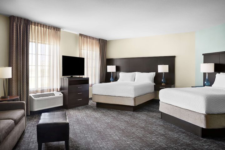 1 King Bed Studio Suite (5 of 15)