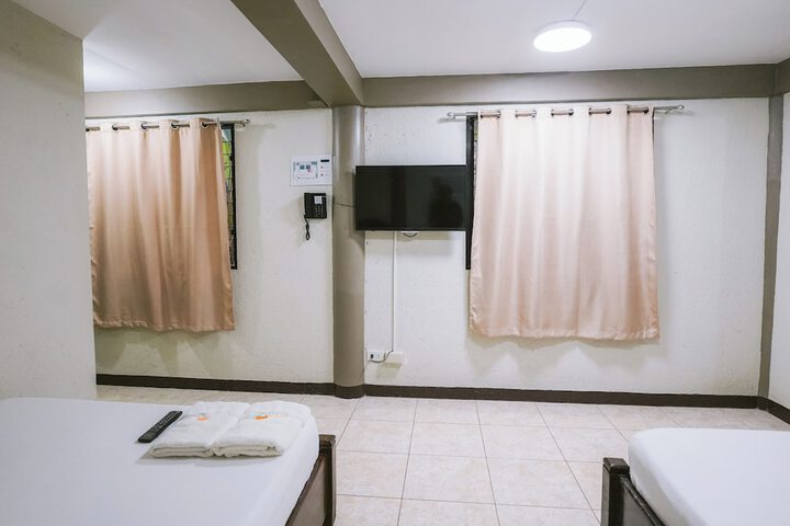 Room 17 of 72