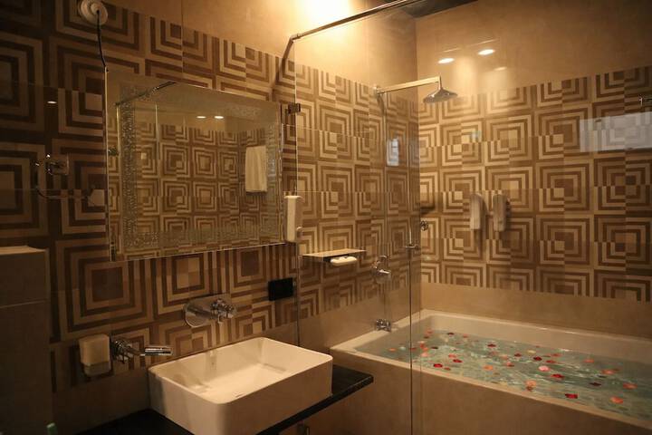 Room 23 of 50