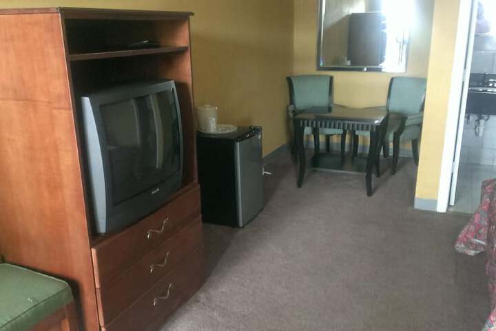 Room 7 of 22
