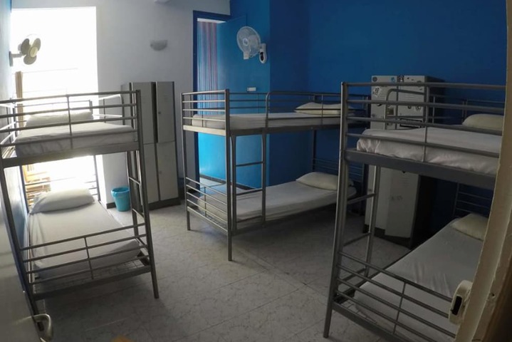 Room 6 of 45
