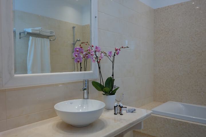 Bathroom Interior Photo