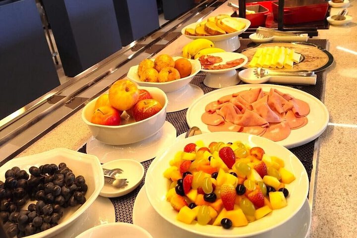 Breakfast/Coffee Service 34 of 37