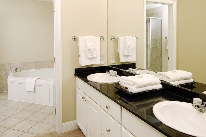 Room 20 of 44