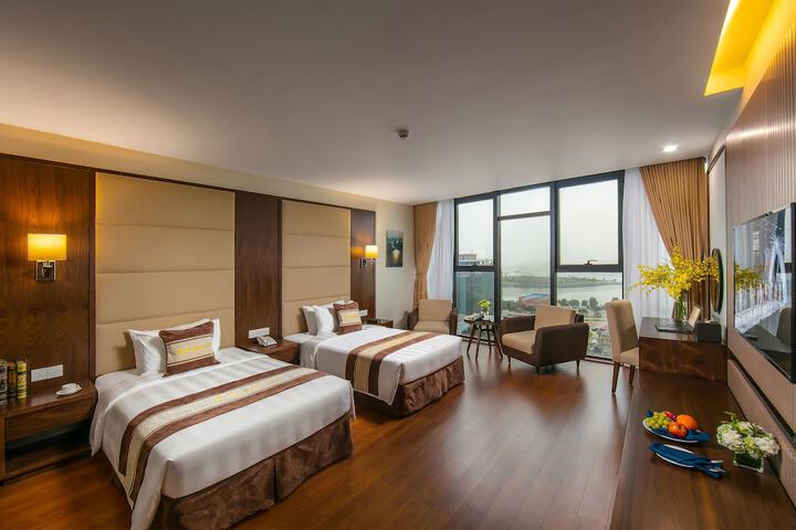 Exterior of Ha Long Marina Hotel