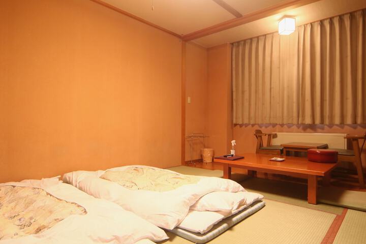 Room 8 of 58