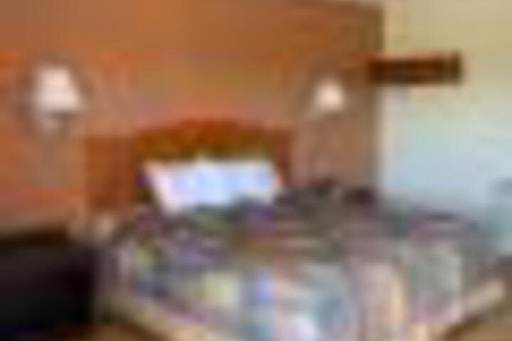 1 King Bed (3 of 3)