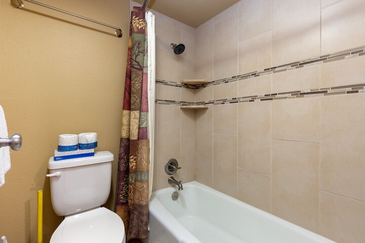 Room 15 of 26