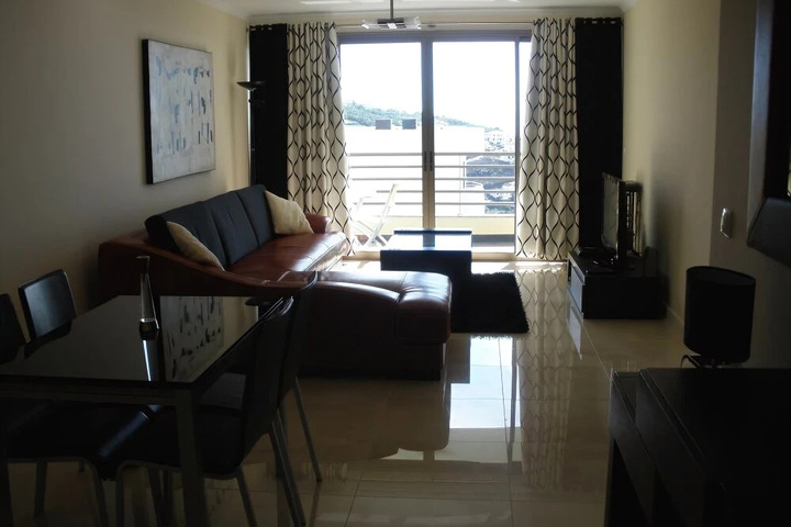 Room 2 of 18