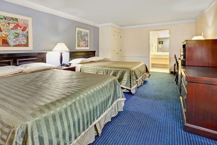 1 Double Bed (3 of 8)