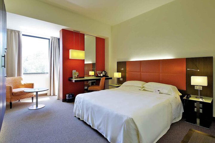 Room 20 of 85
